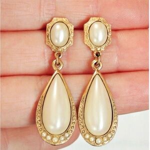 Rare Vintage 1928 Gold and PearlTeardrop Earrings